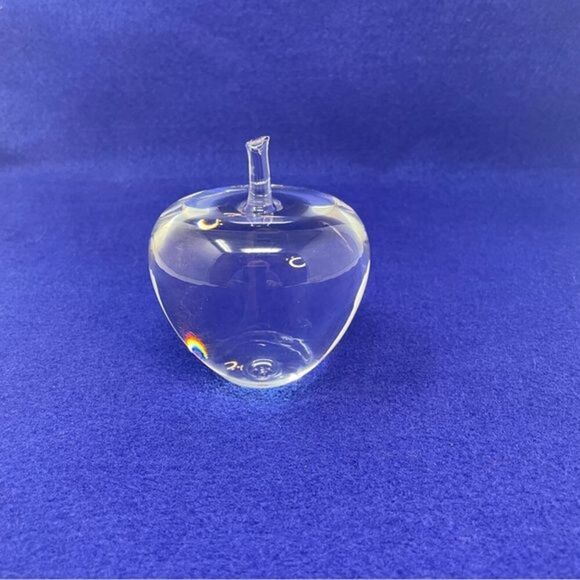 Art Glass Clear Apple Paperweight Teacher - Picture 3 of 8